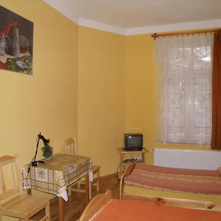 Art-mont Quarto em Acomodações Particulares Cracóvia